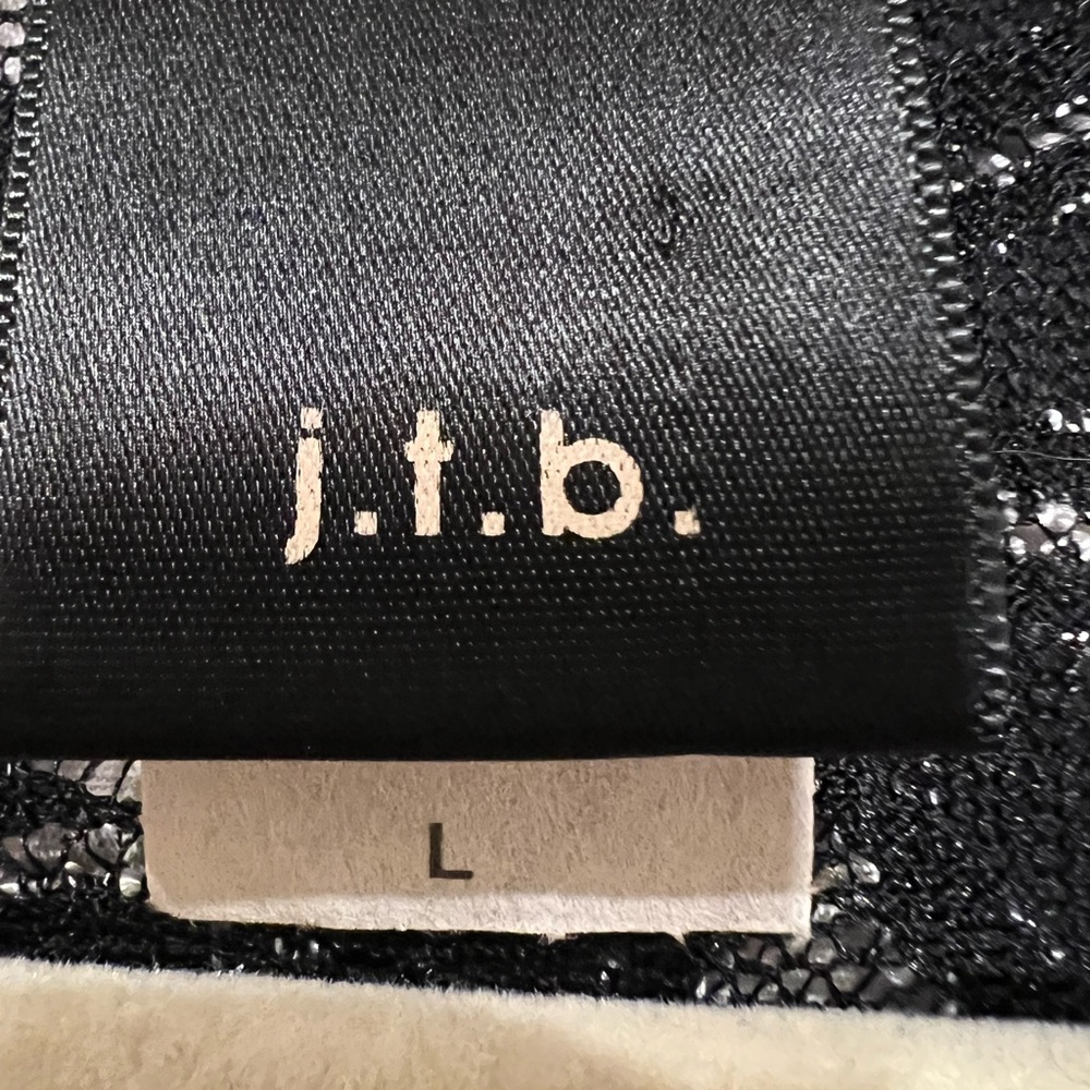 Chic Black And White Beaded Patterned Blouse - image 5